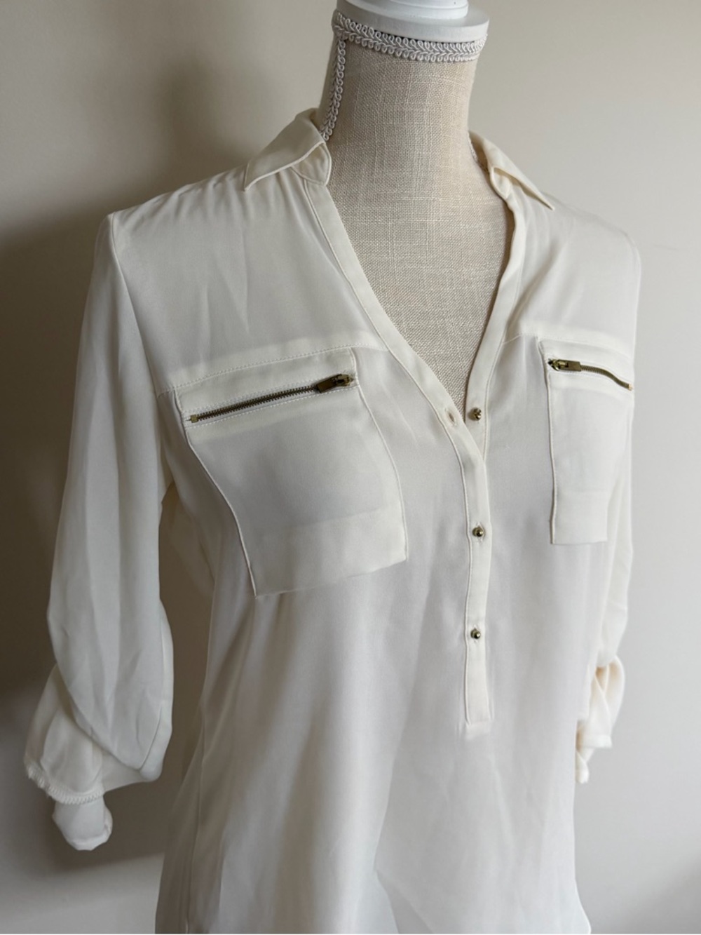 Express Blouse - Picture 4 of 9